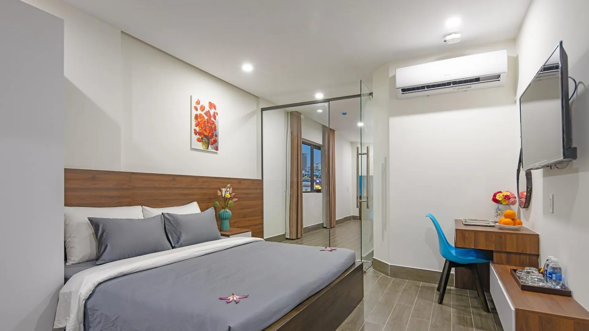 Tiditel Hotel And Apartment Da Nang 3*,